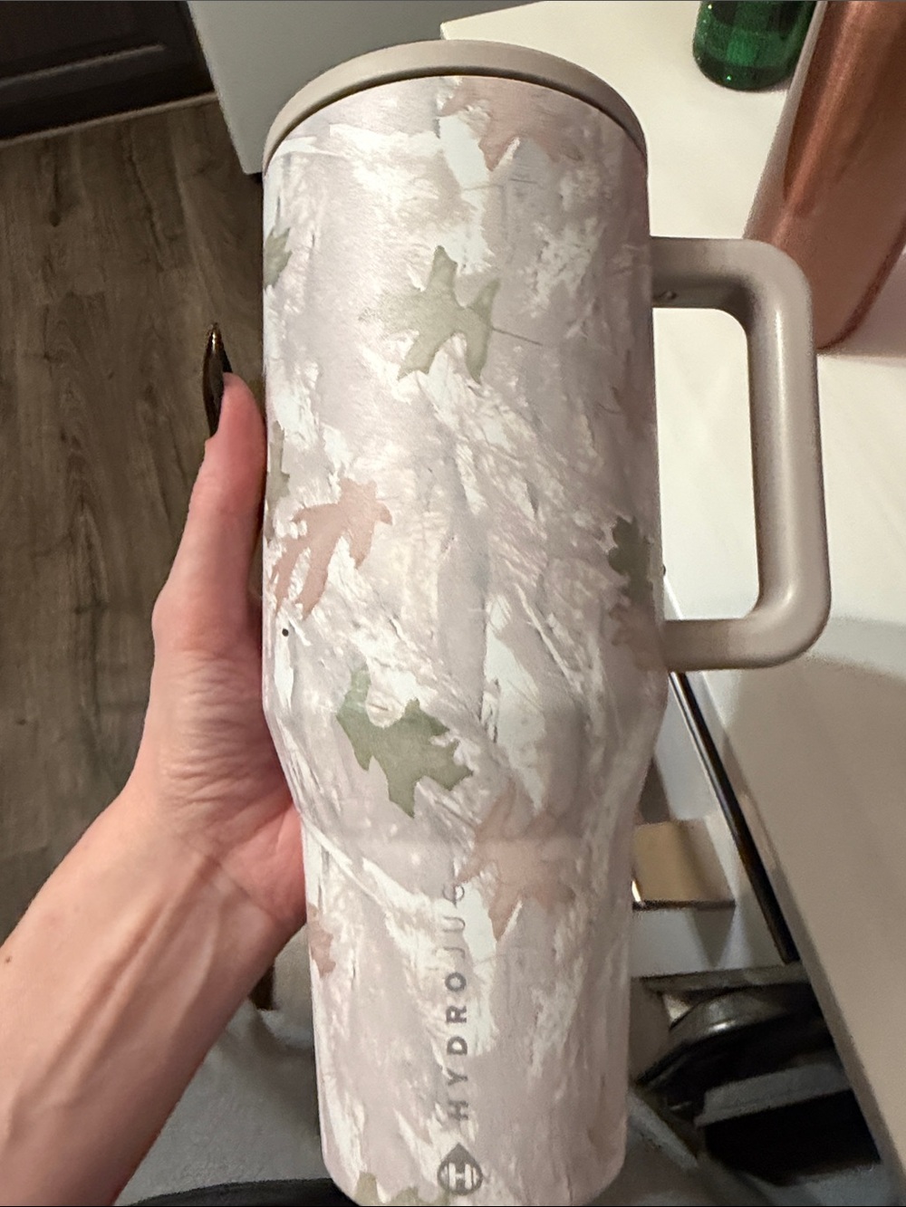 Hydro jug 40 oz Pale Mauve Camo Travel Tumbler with Handle